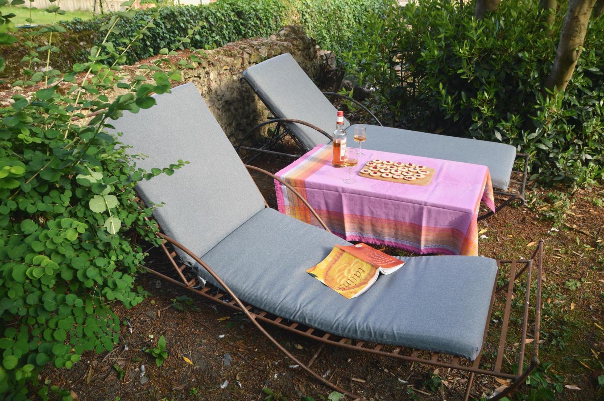 Gite De Charme En Sologne, Sejour En Famille, Jardin, Riviere, Jeux, Nature & Detente Aubigny-sur-Nère Екстериор снимка